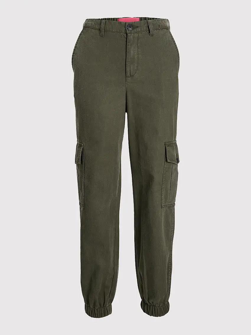 12200733/Forest Night